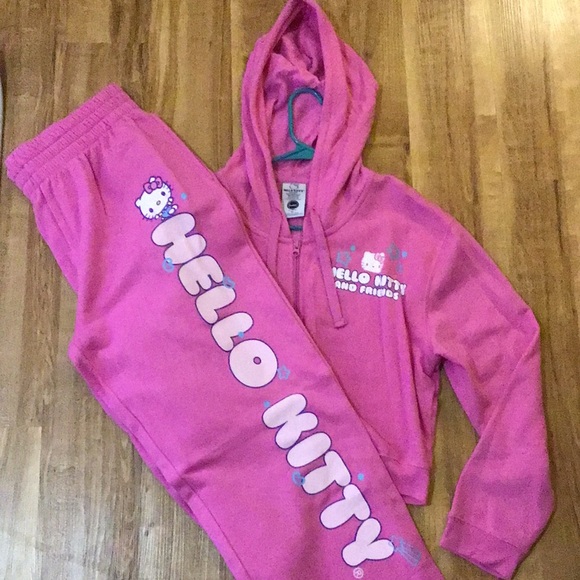 ππ»ON SALE NWT Hello Kitty Hoodie & Jogger Set in Pink - Picture 9 of 16